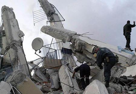 Bt 15 seisme 2003 : recherche ...secours aprés effondrement du batiment