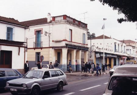 Rouiba  : L'ex Café de la Jeunesse à la fin du XXe siècle.